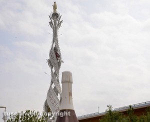 Milano - La macchina di Santa Rosa gemellata con Asti?