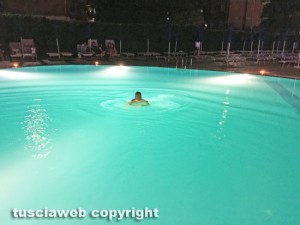 Giovanni Arena in piscina