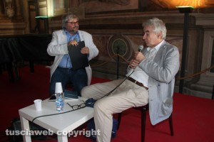Viterbo - Giulio Giorello alla sala Regia con Carlo Galeotti