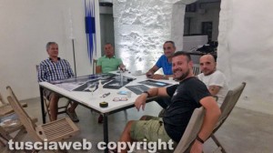 Macchina di Santa Rosa - Al lavoro per creare la fiaccola che verrà benedetta dal papa
