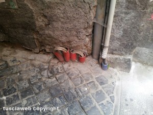 Viterbo - Tubi a vista a Corso Italia