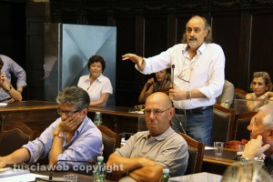 Viterbo - Consiglio comunale - L'intervento di Insogna