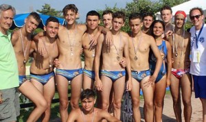 Atleti e staff del Nuoto club Viterbo
