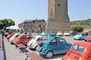 Marta - Le Cinquecento sotto la torre dell'Orologio