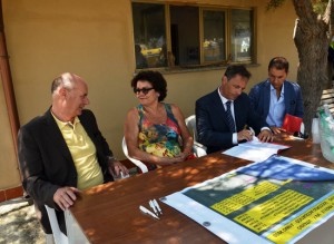 La firma della convenzione 
