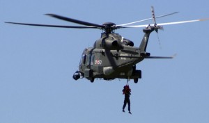 Montalto - Un elicottero dell'aeronautica militare