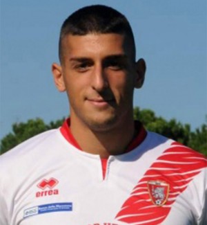 Roberto Pini con la maglia del Grosseto