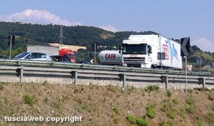 La coda al casello di Orte