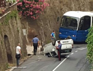 Blera - Auto si ribalta