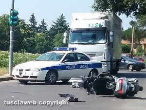 Vetralla - L'incidente in via Sant’Angelo intersezione via Campogiordano