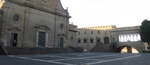 Viterbo - Piazza san Lorenzo