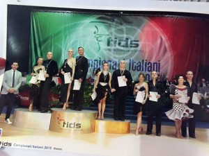 Campionati di danza sportiva - Gli atleti della New Dance Alba sul podio