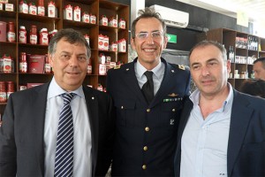 Carlo Giorgi con il colonnello Daniele Mocio e Luca Bacchi