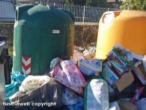 Viterbo - Discarica a cielo aperto sulla Teverina