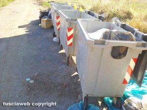 Viterbo - Discarica a cielo aperto sulla Teverina