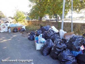 Viterbo - Discarica a cielo aperto sulla Teverina
