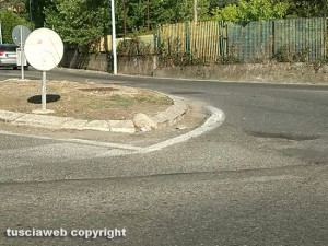 Viterbo - L'incrocio tra via Villanova e il cimitero