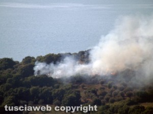 Montefiascone - Uno degli incendi di domenica