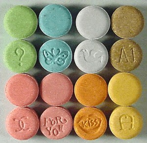 Alcune pasticche di ecstasy
