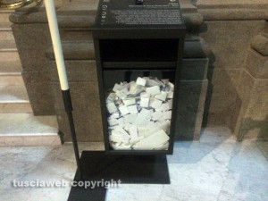 Santa Rosa - Il contenitore delle preghiere alla basilica