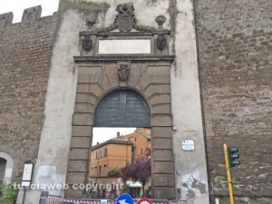 Viterbo - Porta della Verità chiusa per il maltempo 