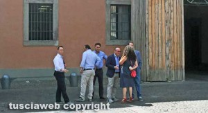 Viterbo - I consiglieri di minoranza all'uscita dalla prefettura