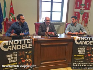 Viterbo - La presentazione di "Piccole serenate notturne - La notte delle candele"