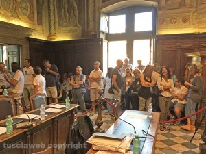 Viterbo - Buoni mensa -  I genitori in consiglio comunale