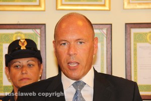 Il capo della squadra mobile Fabio Zampaglione