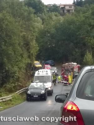 Viterbo - Frontale su strada Acquabianca