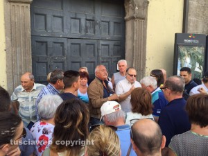 Viterbo - La fila per i biglietti delle tribune 
