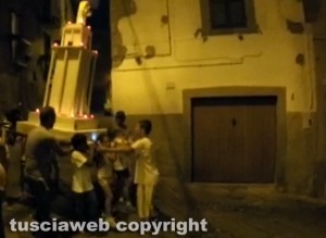 Santa Rosa - La minimacchina multietnica a San Faustino