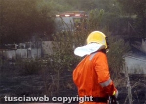 Marta - In fiamme una baracca, una barca, due roulotte e un trattore