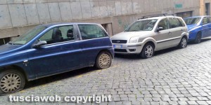 Viterbo - Vandali in azione in via Augusta