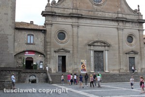 Viterbo - Piazza san Lorenzo