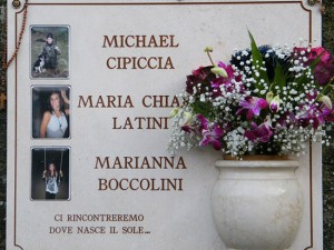La lapide di Michael, Maria Chiara e Marianna