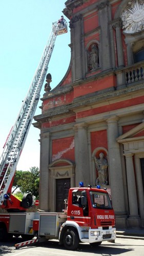 L'intervento dei vigili del fuoco alla Trinità