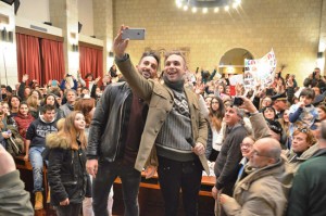 Alessio e Francesco incontrano i fan tarquiniesi nella sala consiliare 