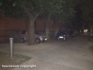 Viterbo - Stazione di Porta Fiorentina - Macchine parcheggiate sulle aiuole