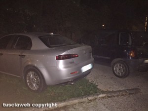 Viterbo - Stazione di Porta Fiorentina - Macchine parcheggiate sulle aiuole