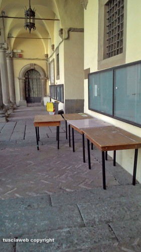Viterbo - Il cortile di Palazzo dei Priori