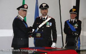 Il neo vice brigadiere Mancuso con il generale di divisione Agovino