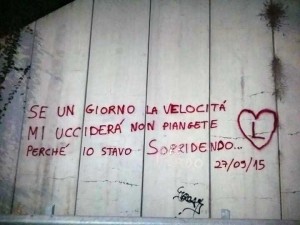 Viterbo - Gli amici ricordano Leonardo Rizzello con scritte al sottopassaggio sulla Tuscanese