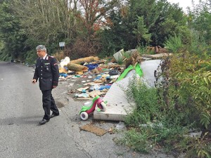 Rifiuti sulle strade regionali