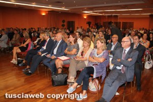 Le prime file della platea dell'incontro col ministro Graziano Delrio 