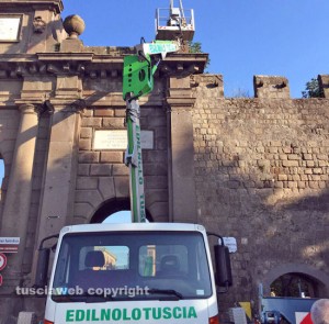 Viterbo - La Edilnolo sul posto a porta Fiorentina