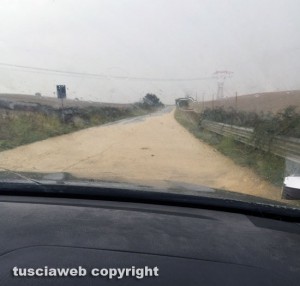 Maltempo - Allagata la strada fra Montalto e Tuscania