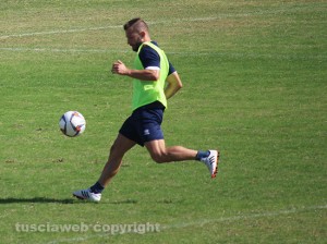 Sport - Calcio - Viterbese - Fabio Oggiano durante l'allenamento di rifinitura