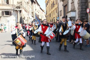 Viterbo - La consegna della mazza del maggiordomo