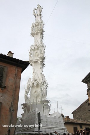 Macchina di Santa Rosa - Gloria splende anche di giorno